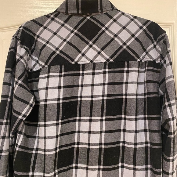 Women’s RSQ Long Sleeve Button Up Shirt Black/Bluish-Gray Size Medium Like New - Picture 8 of 11
